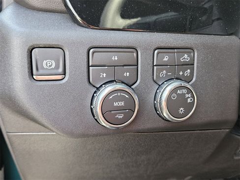 New 2026 GMC Sierra 3500 SLE image 26