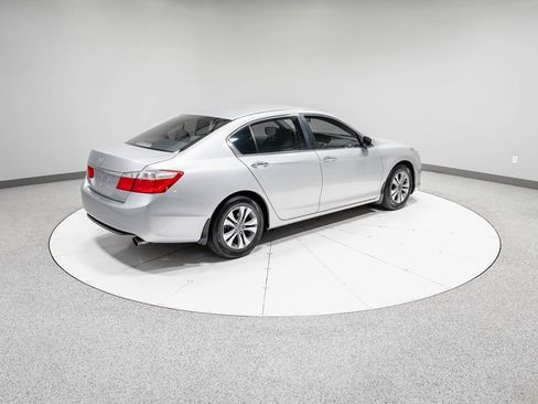 Used 2014 Honda Accord LX image 27