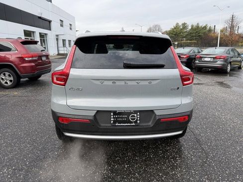 Used 2025 Volvo XC40 B5 Ultra w/ Protection Package Premier image 12