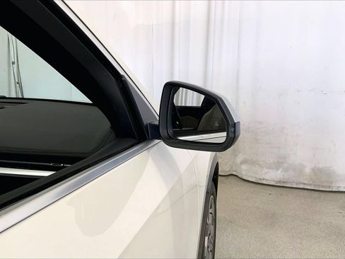 Used 2024 BMW X1 xDrive28i w/ Convenience Package AWD/4WD image 11