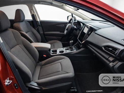 Used 2025 Subaru Crosstrek 2.0i Premium image 9