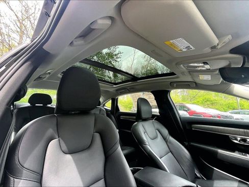 Used 2023 Volvo S90 B6 Plus AWD/4WD image 12