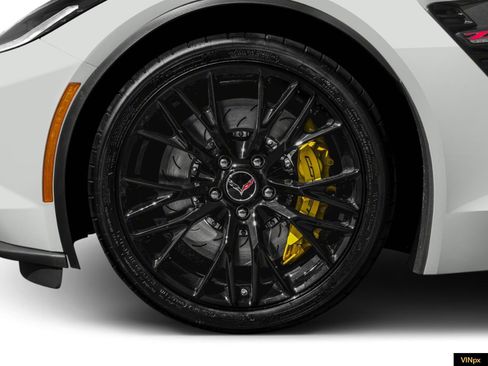 Used 2015 Chevrolet Corvette Z06 w/ Z07 Performance Package image 10