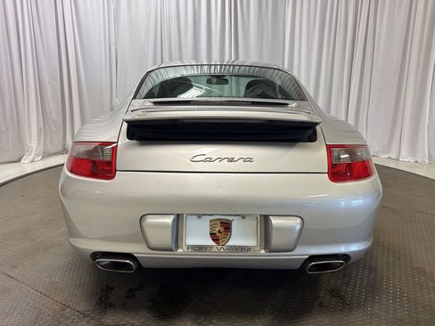 Used 2005 Porsche 911 Carrera RWD image 38