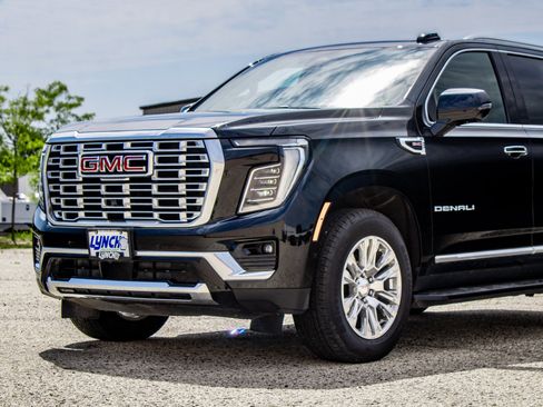 Used 2025 GMC Yukon Denali AWD/4WD image 19
