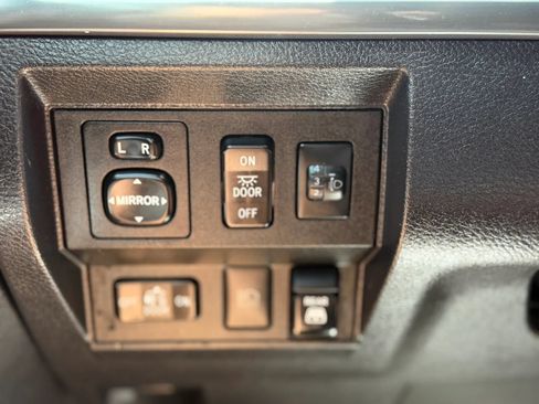 Used 2020 Toyota Tundra TRD Pro AWD/4WD image 33