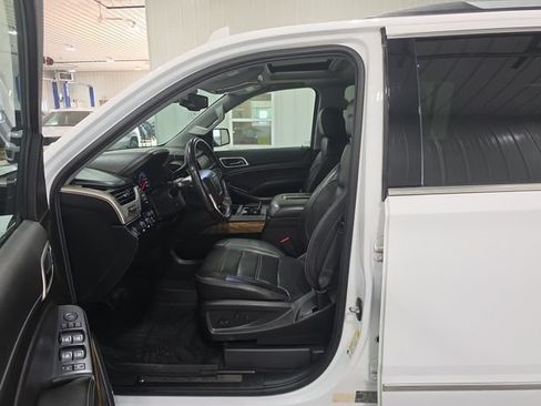 Used 2020 GMC Yukon XL Denali w/ Denali Ultimate Package AWD/4WD image 22
