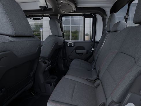 New 2026 Jeep Gladiator Rubicon w/ Technology Group image 25