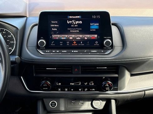 Used 2022 Nissan Rogue SV FWD image 24