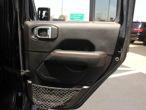 Used 2020 Jeep Gladiator Rubicon AWD/4WD image 21