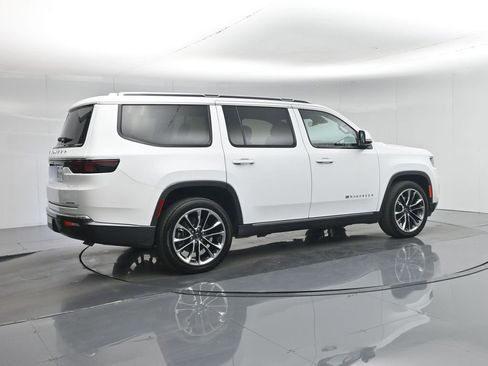 Used 2022 Jeep Wagoneer Series III w/ Premium Group I image 37