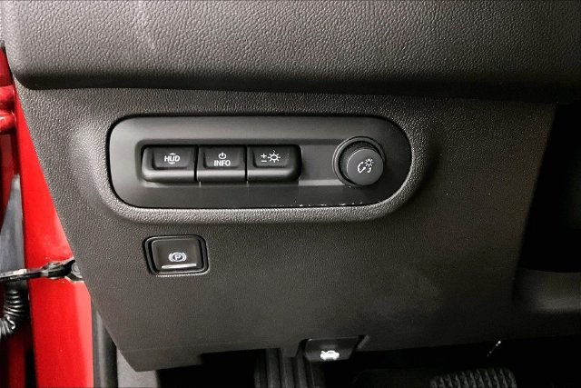 Used 2024 GMC Terrain Denali w/ Denali Premium Package AWD/4WD image 39