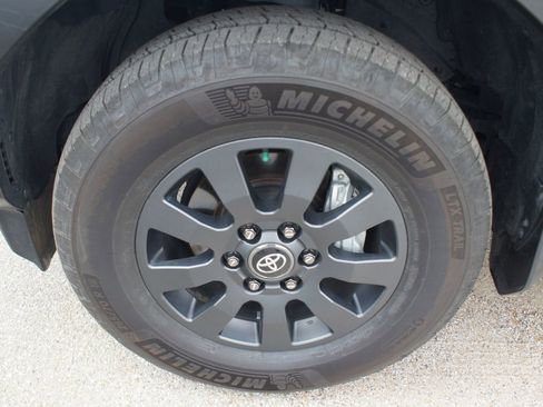 Used 2025 Toyota Land Cruiser w/ Premium Package AWD/4WD image 26