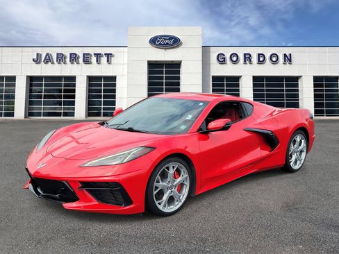 Used 2021 Chevrolet Corvette Stingray Coupe w/ Chrome Exterior Badge Package RWD image 2