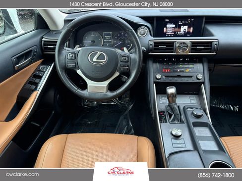 Used 2018 Lexus IS 300 AWD w/ Comfort Package image 17