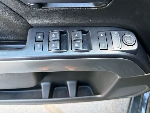 Used 2017 Chevrolet Silverado 1500 LT RWD image 25