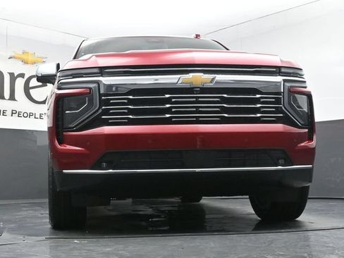 New 2026 Chevrolet Suburban Premier w/ Sun And Tow Package AWD/4WD image 3