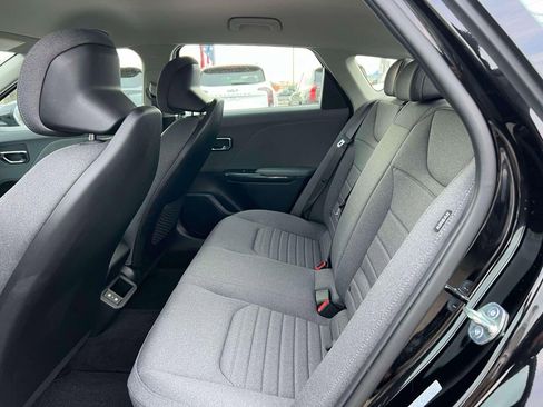 Used 2025 Kia K4 EX image 11