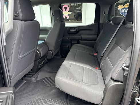 Used 2022 Chevrolet Silverado 1500 LT AWD/4WD image 31