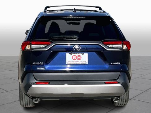 New 2025 Toyota RAV4 Limited image 4