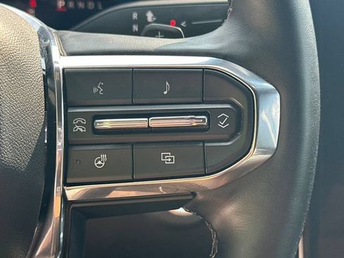 Used 2025 GMC Terrain Elevation AWD/4WD image 29