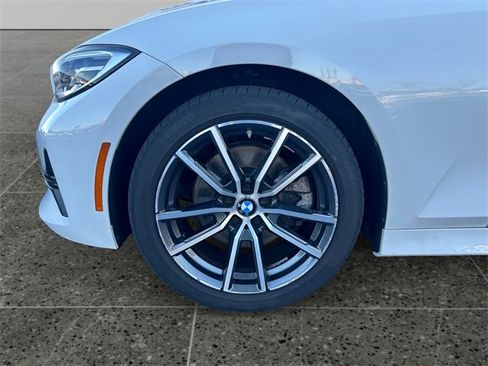 Used 2022 BMW 330i xDrive Sedan w/ Driving Assistance Package image 14