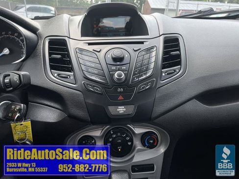 Used 2015 Ford Fiesta SE FWD image 20