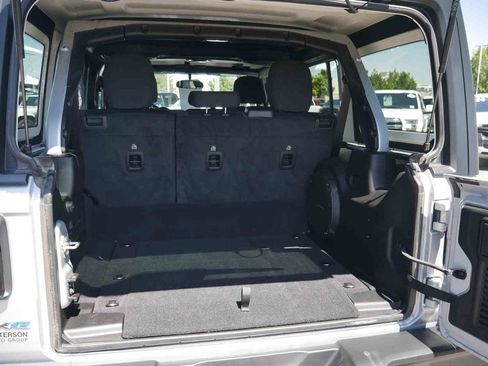 Used 2023 Jeep Wrangler Unlimited w/ Cold Weather Group AWD/4WD image 9