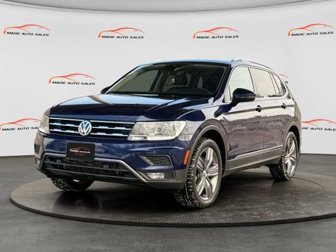 Used 2021 Volkswagen Tiguan SEL AWD/4WD image 2
