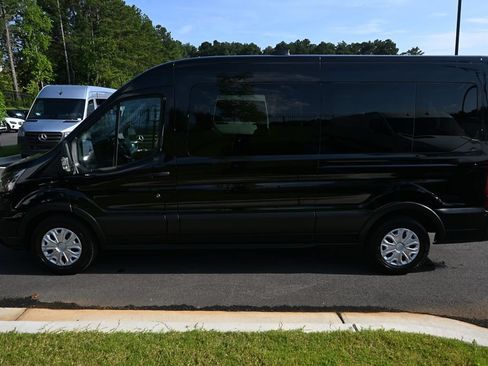 Used 2026 Ford Transit 350 XLT RWD image 3