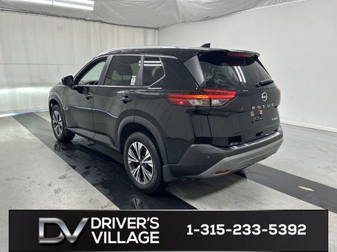 Used 2023 Nissan Rogue SV w/ SV Premium B Package AWD/4WD image 7