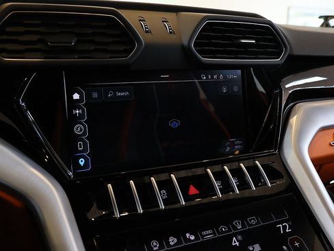 Used 2023 Lamborghini Urus S image 51