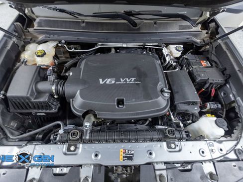 Used 2022 Chevrolet Colorado LT AWD/4WD image 50