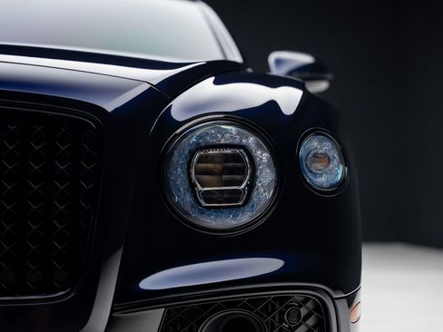Used 2022 Bentley Flying Spur V8 AWD/4WD image 10