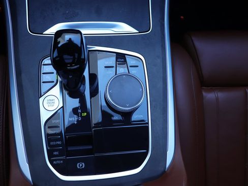 Used 2022 BMW X5 xDrive40i w/ M Sport Package image 38