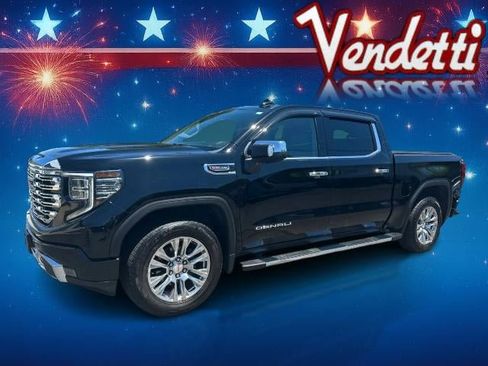 Used 2022 GMC Sierra 1500 Denali AWD/4WD image 1