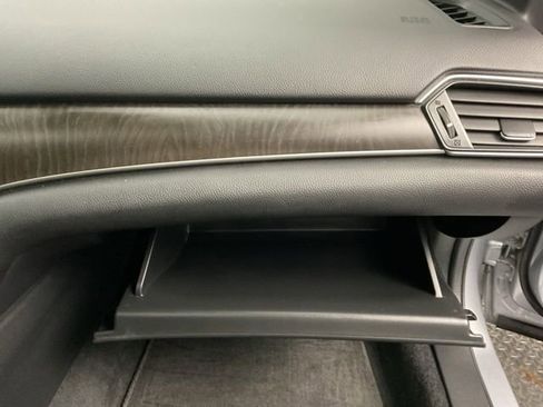 Used 2020 Honda Accord EX image 26