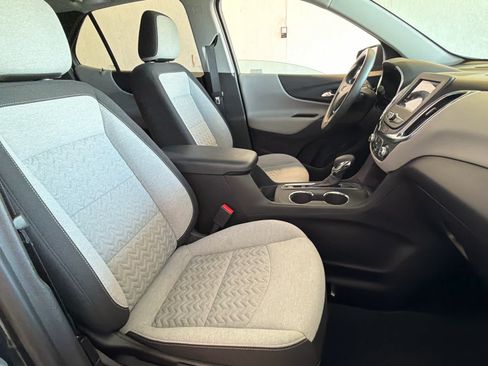 Used 2022 Chevrolet Equinox LT FWD image 25