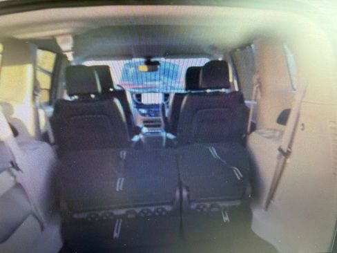Certified 2023 Chrysler Pacifica Touring-L FWD image 11