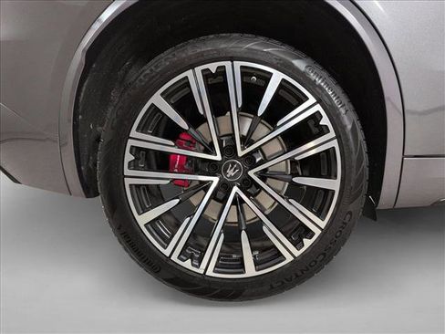 Used 2023 Maserati Grecale Modena image 24