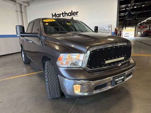 Used 2017 RAM 1500 Big Horn AWD/4WD image 3