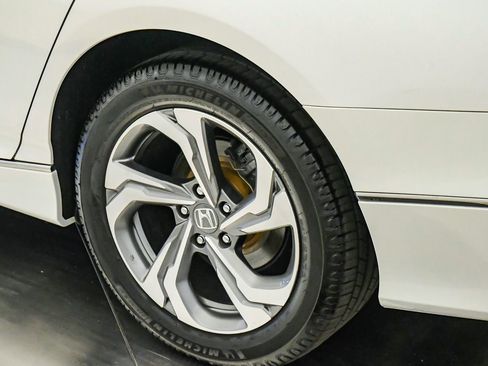 Used 2018 Honda Accord EX-L image 11