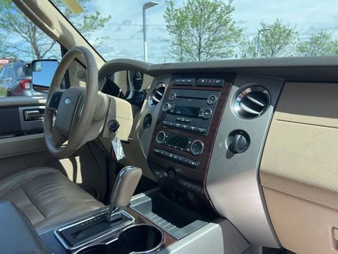 Used 2014 Ford Expedition EL XLT w/ Equipment Group 202A AWD/4WD image 34