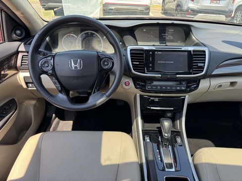 Used 2017 Honda Accord EX-L image 11
