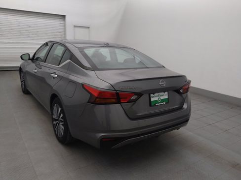 Used 2023 Nissan Altima 2.5 SV image 5