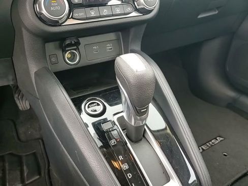 Used 2024 Nissan Versa SR image 21