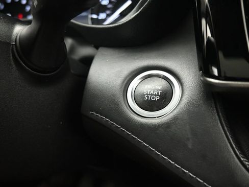 Used 2021 Toyota Highlander Limited AWD/4WD image 22