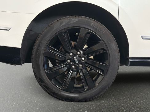 Used 2024 Lincoln Navigator L Black Label AWD/4WD image 5