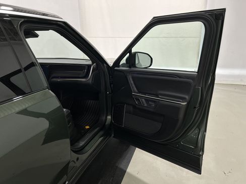 Used 2024 Rivian R1S Adventure AWD/4WD image 18