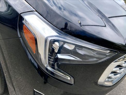 Used 2018 GMC Terrain Denali w/ Advanced Safety Package image 27